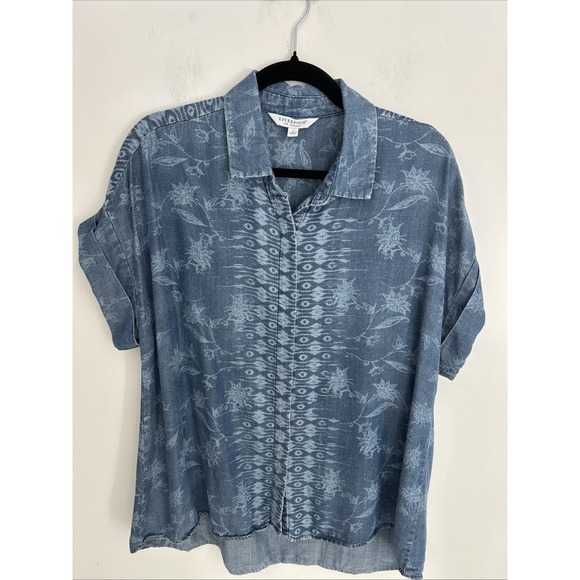 Liverpool Tops - Liverpool Los Angeles Women's‎ S Denim Blue Floral Short Sleeve Button-up Blouse